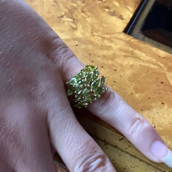 Arizona Peridot Sterling Silver Cluster Ring Size 5 - Picture 4 of 9